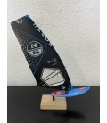 MINIATURE VOILE NORTH SAILS NOIRE ET BLEU+PLANCHE STARBOARD ROUGE /BLEU