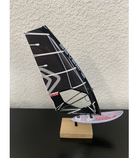 MINIATURE VOILE SEVERNE BLADE NOIRE+PLANCHE SEVERNE GRIS/ROUGE